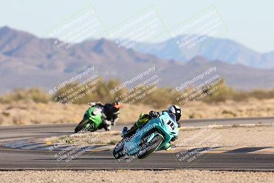 media/Dec-07-2025-CVMA (Sun) [[3e7d2de5dc]]/Race 16-Formula Middleweight/